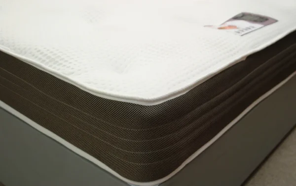 Kensington Memory Spring Mattress - Image 2
